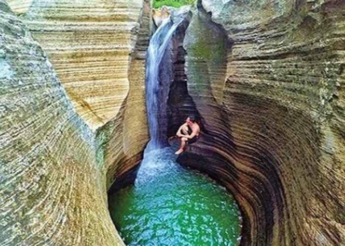 Air terjun Luweng sampang