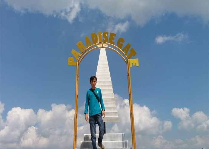 spot unik Lost World Castle